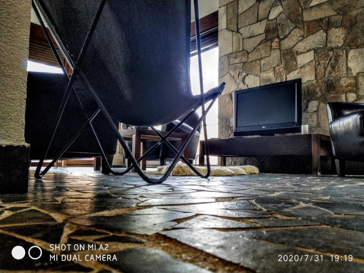Holiday Home Haustor With Skadar Lake View Podgorica Exterior foto
