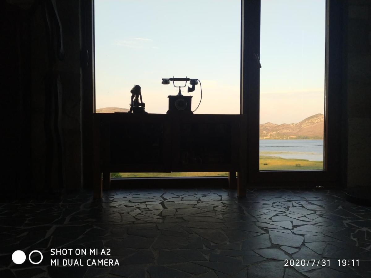 Holiday Home Haustor With Skadar Lake View Podgorica Exterior foto