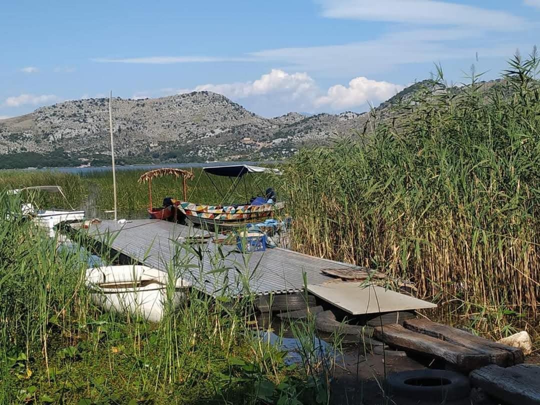 Holiday Home Haustor With Skadar Lake View Podgorica Exterior foto