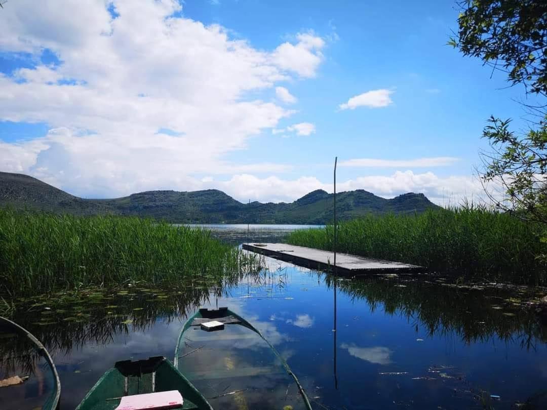 Holiday Home Haustor With Skadar Lake View Podgorica Exterior foto