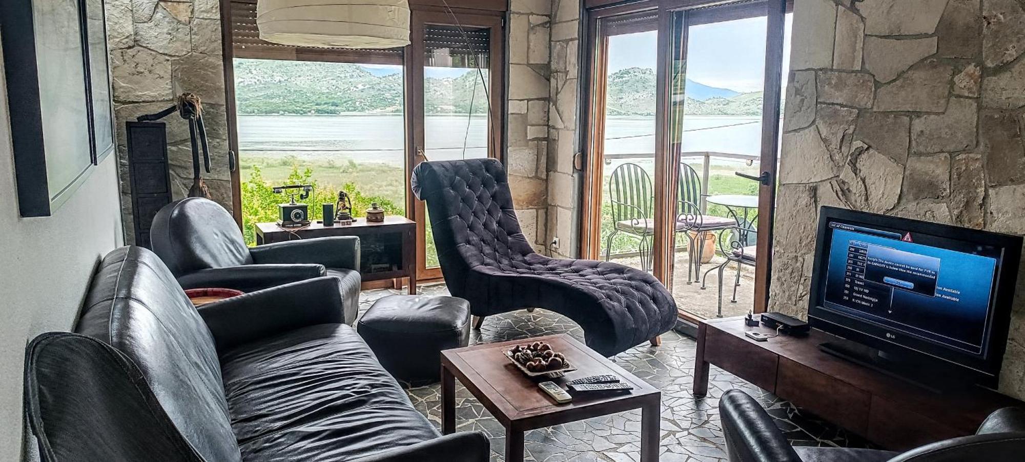 Holiday Home Haustor With Skadar Lake View Podgorica Exterior foto